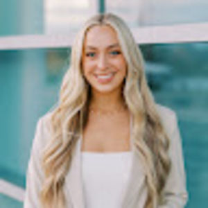 Meet your Posher, Ella